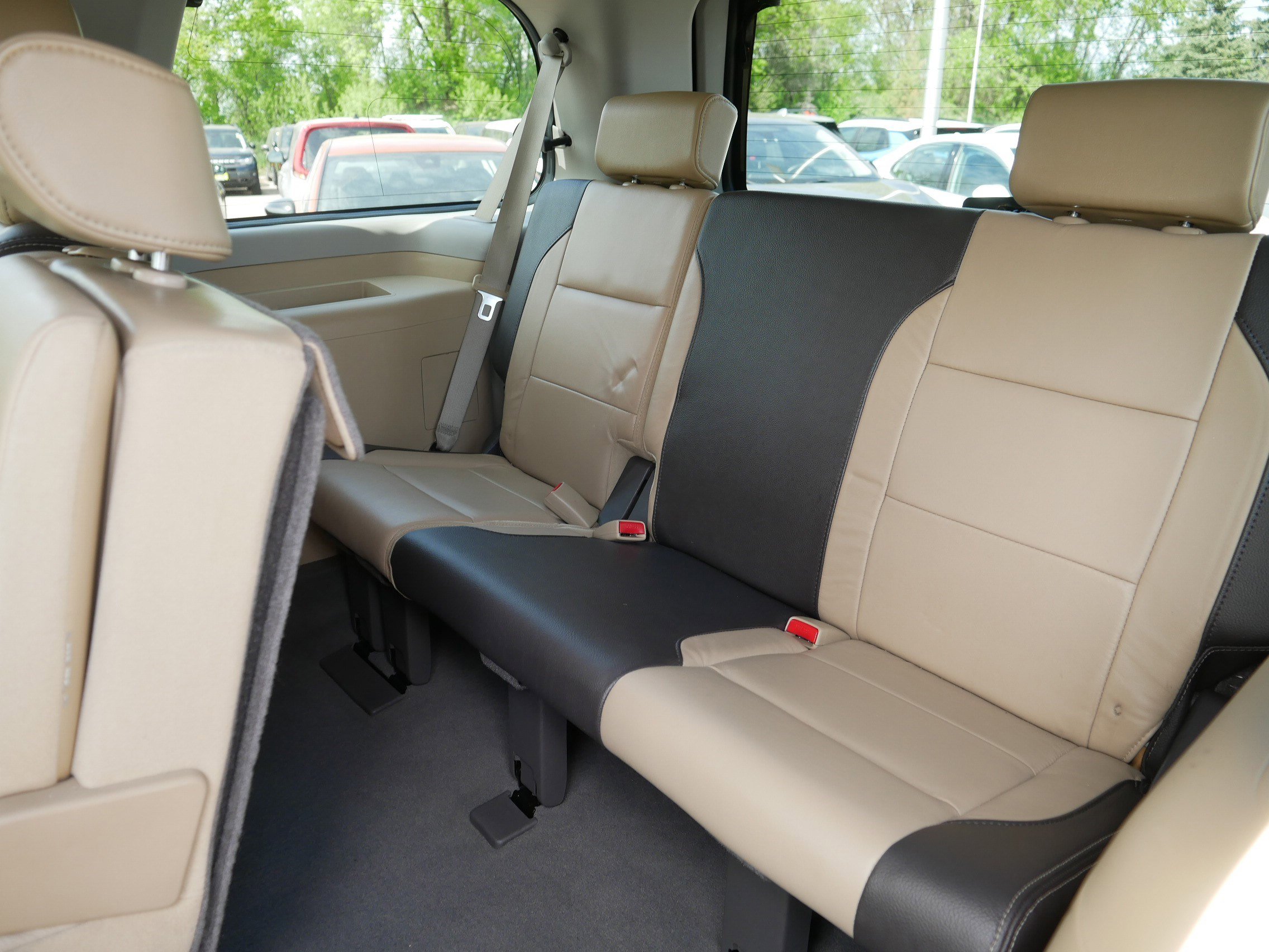 Used 2013 Nissan Armada Platinum w/ Platinum Reserve Pkg AWD/4WD image 37