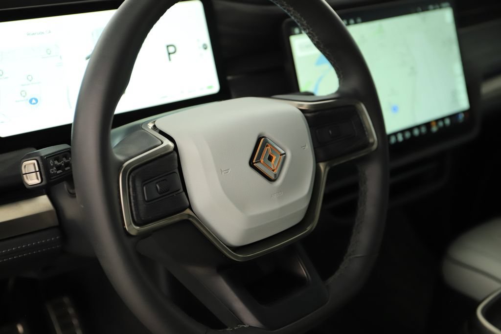 Used 2024 Rivian R1S Adventure AWD/4WD image 16
