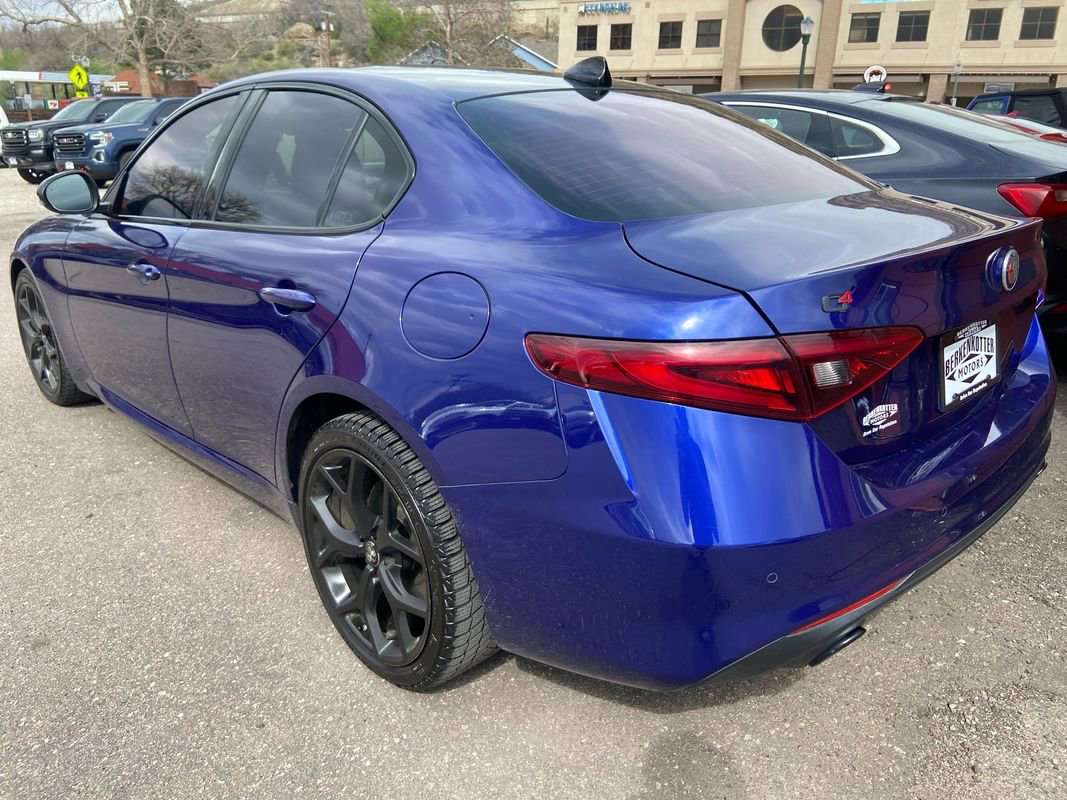 Used 2020 Alfa Romeo Giulia AWD w/ Nero Edizione image 7