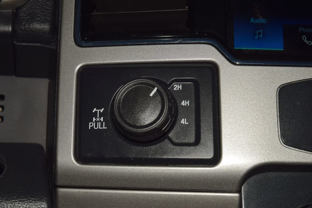 Used 2022 Ford F250 Lariat w/ Black Appearance Package AWD/4WD image 40
