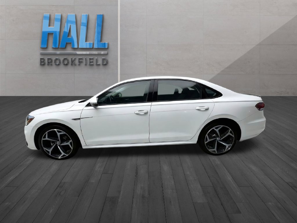 Certified 2020 Volkswagen Passat 2.0T R-Line FWD image 4
