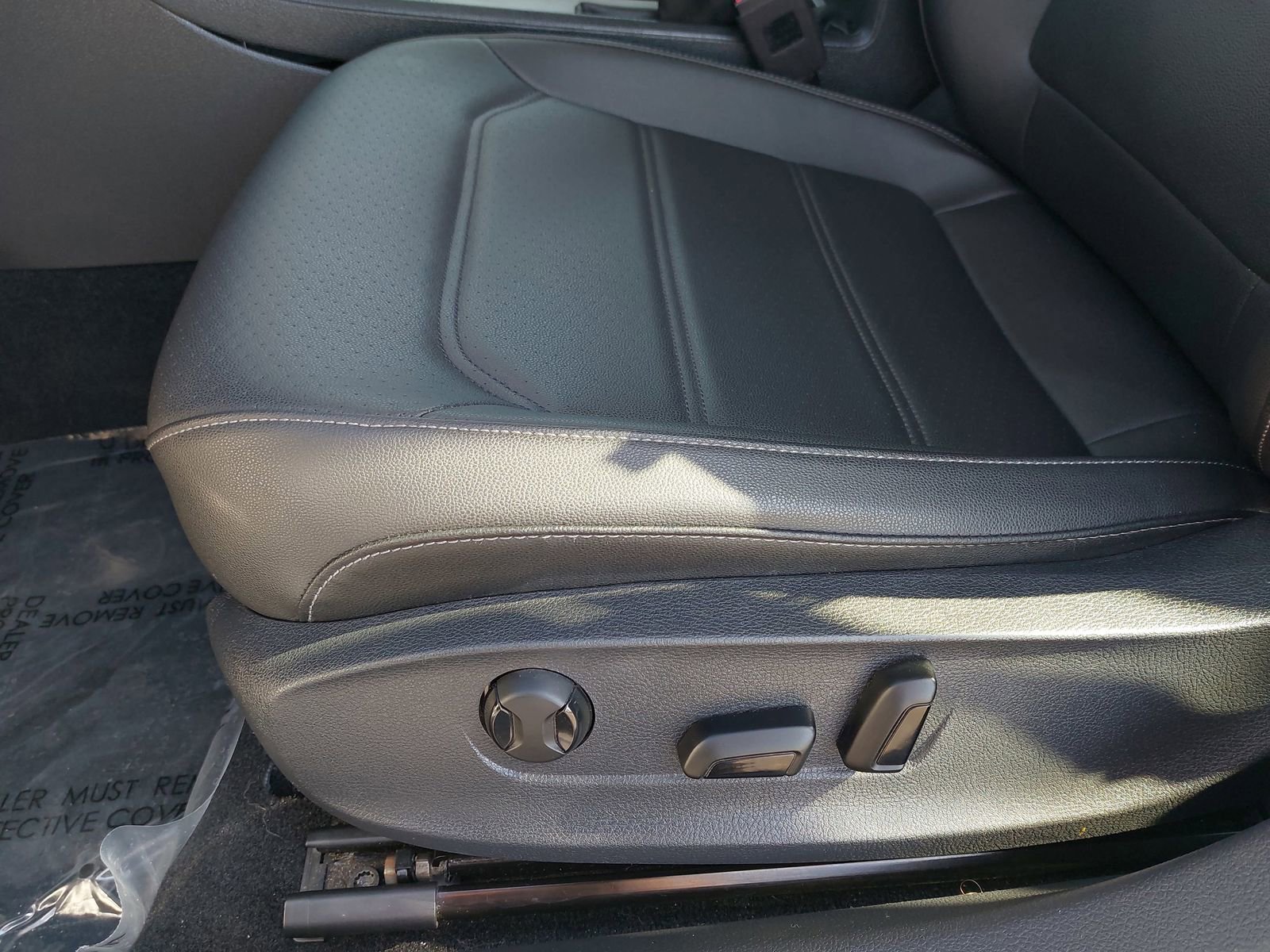 Used 2022 Volkswagen Passat 2.0T SE image 27