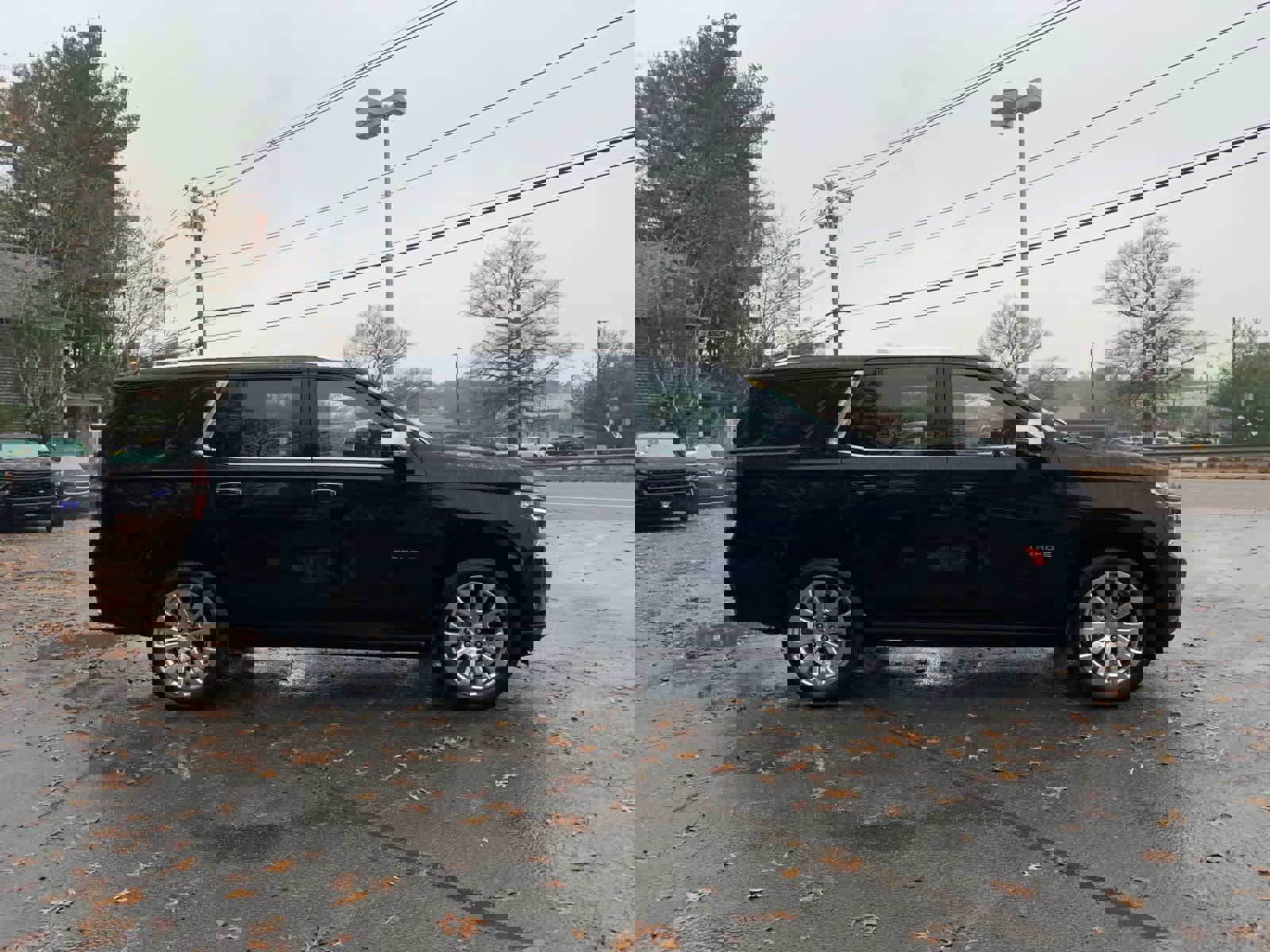 Certified 2024 Chevrolet Tahoe Premier w/ Premium Package 2 image 7