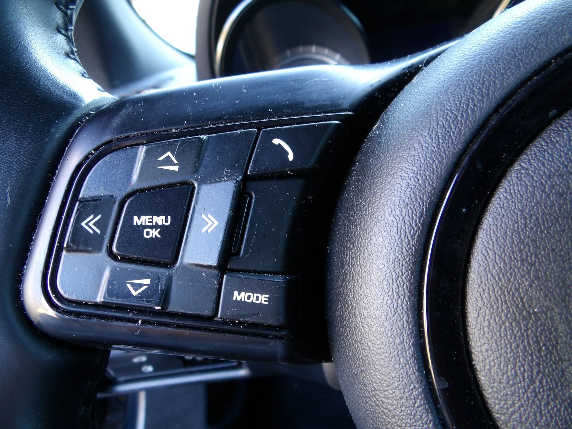 Used 2015 Jaguar F-TYPE S image 53