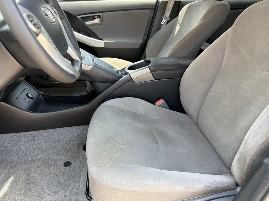 Used 2015 Toyota Prius Two FWD image 13