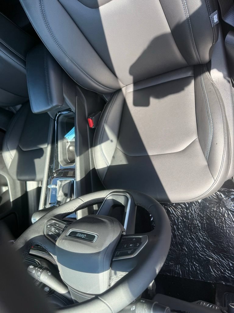 New 2026 Jeep Compass Limited AWD/4WD image 18