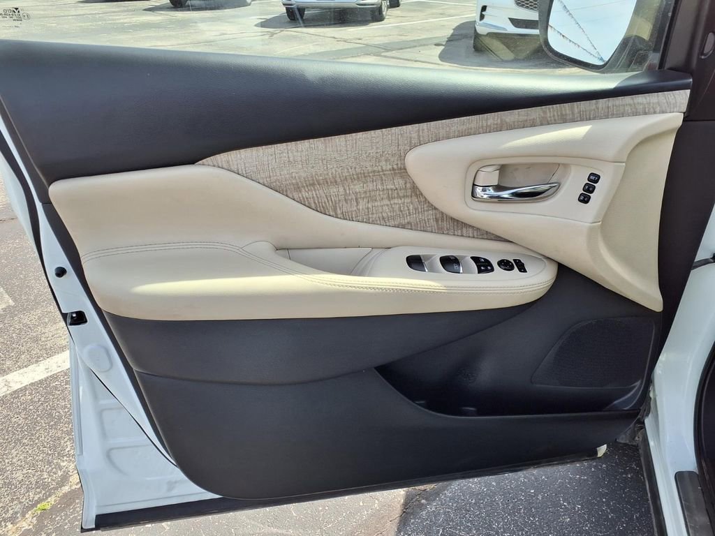 Used 2023 Nissan Murano SL w/ SL Moonroof Package image 21