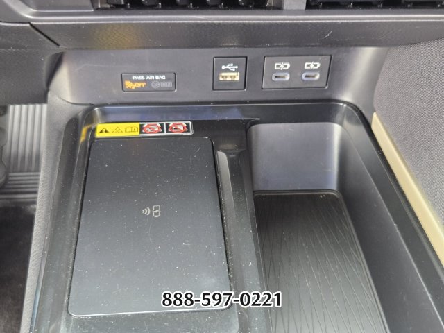 Used 2025 Toyota Camry LE FWD image 25