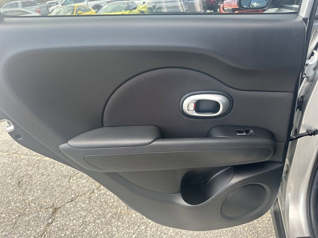 Used 2019 Kia Soul + image 23