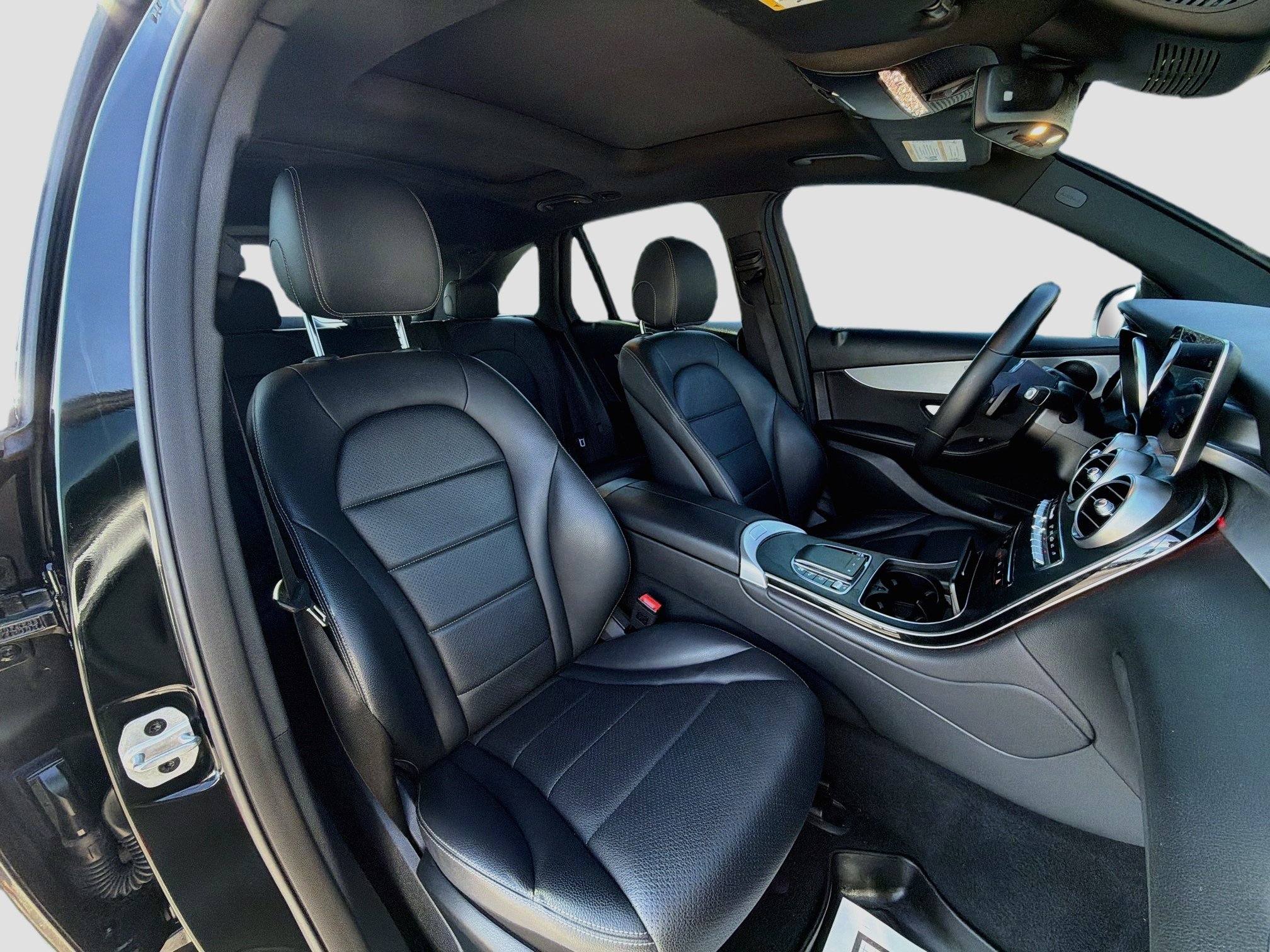 Used 2022 Mercedes-Benz GLC 300 image 16