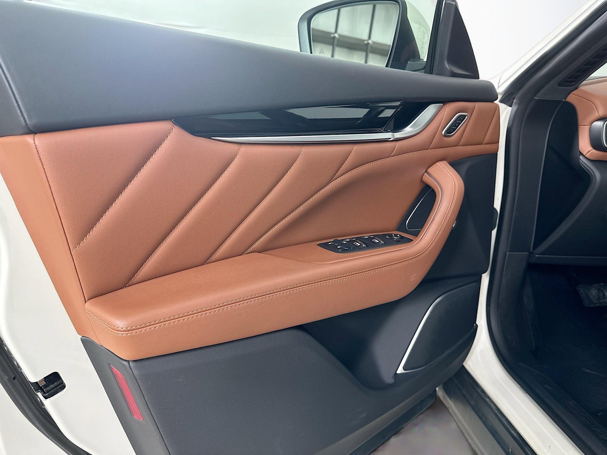 Used 2022 Maserati Levante GT image 16