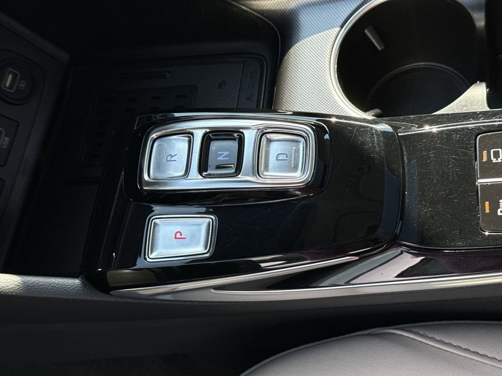 Used 2020 Hyundai Sonata Limited image 22