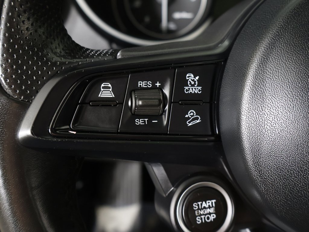 Used 2022 Alfa Romeo Stelvio Ti image 43