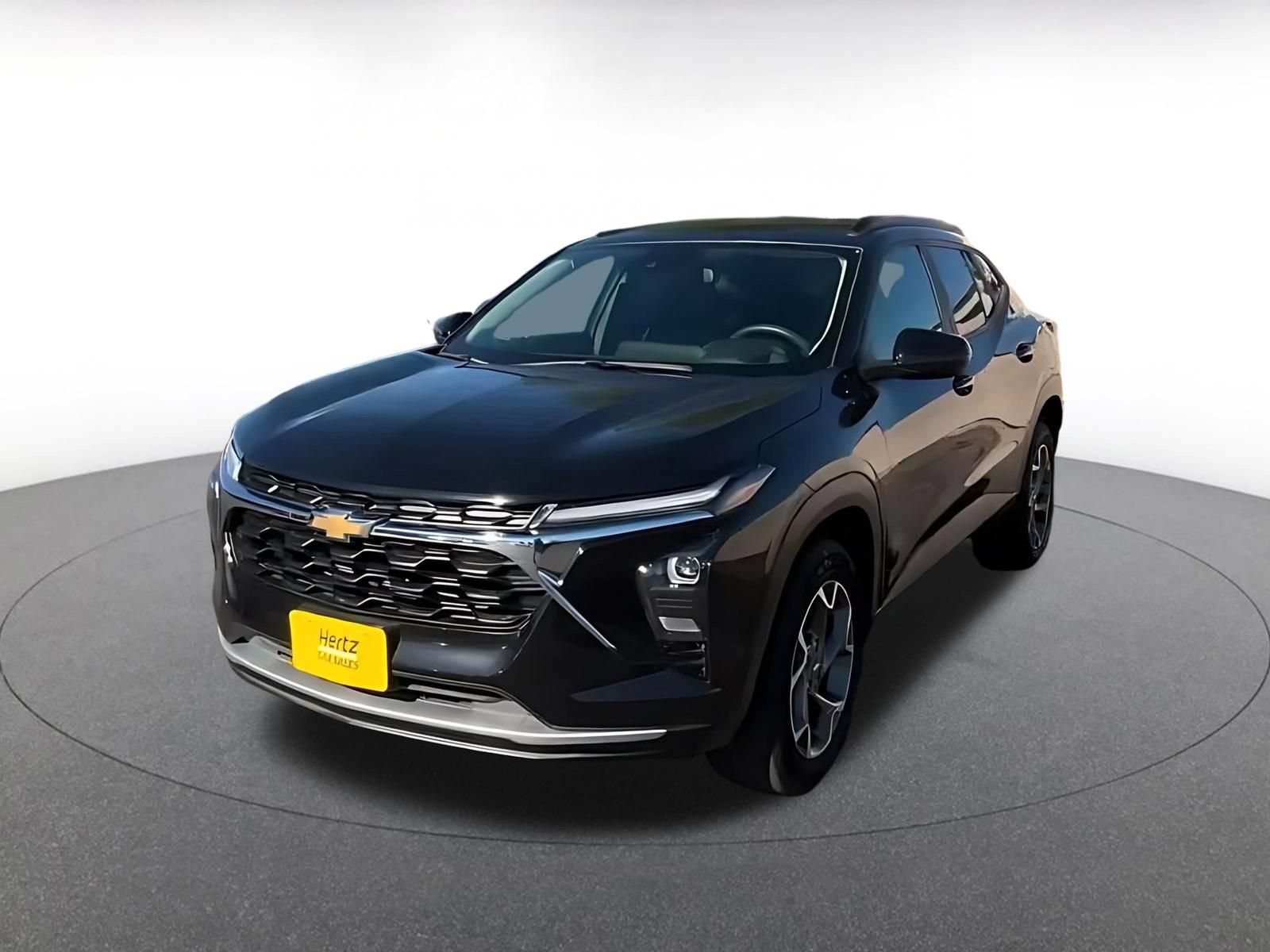 Used 2025 Chevrolet Trax LT FWD image 6