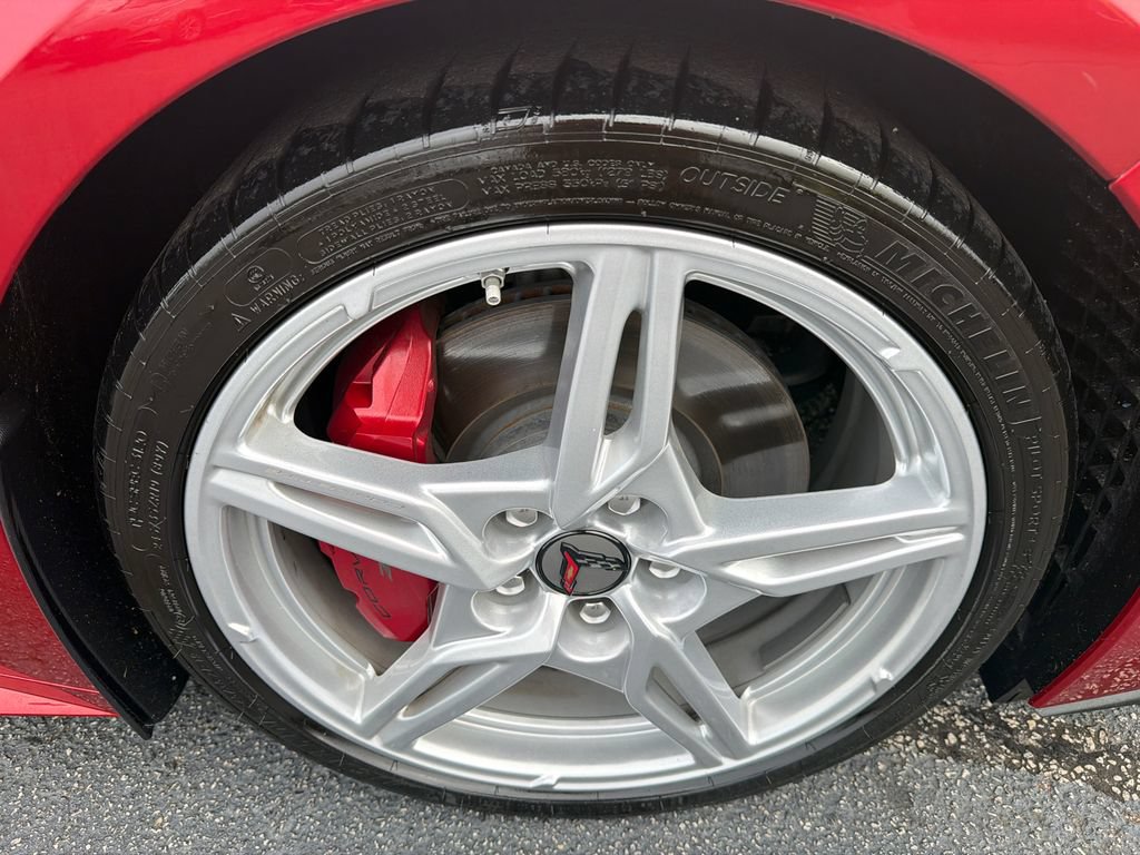 Used 2024 Chevrolet Corvette Stingray Premium Cpe w/ Z51 Performance Package RWD image 13