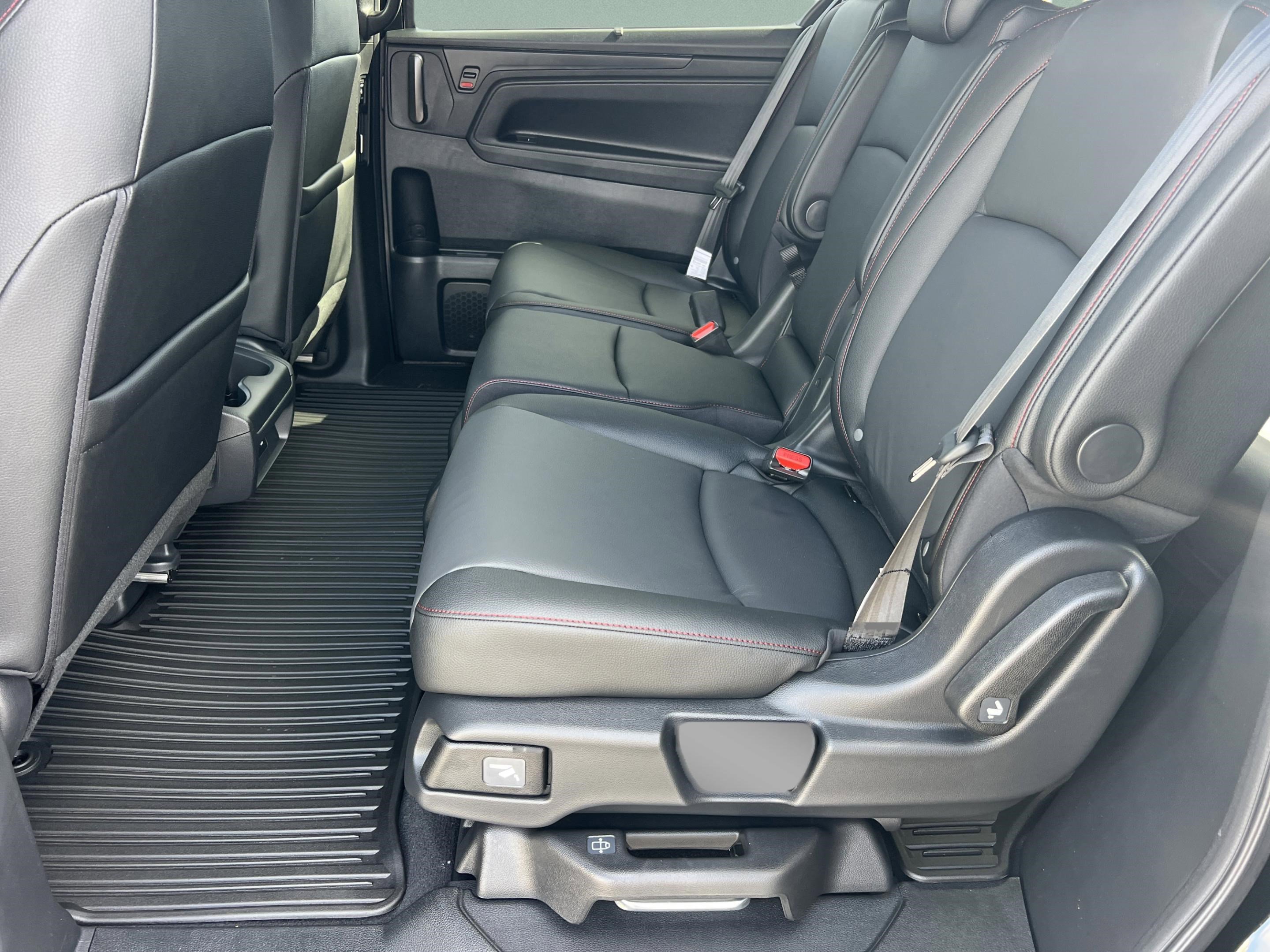 New 2026 Honda Odyssey Sport-L image 32