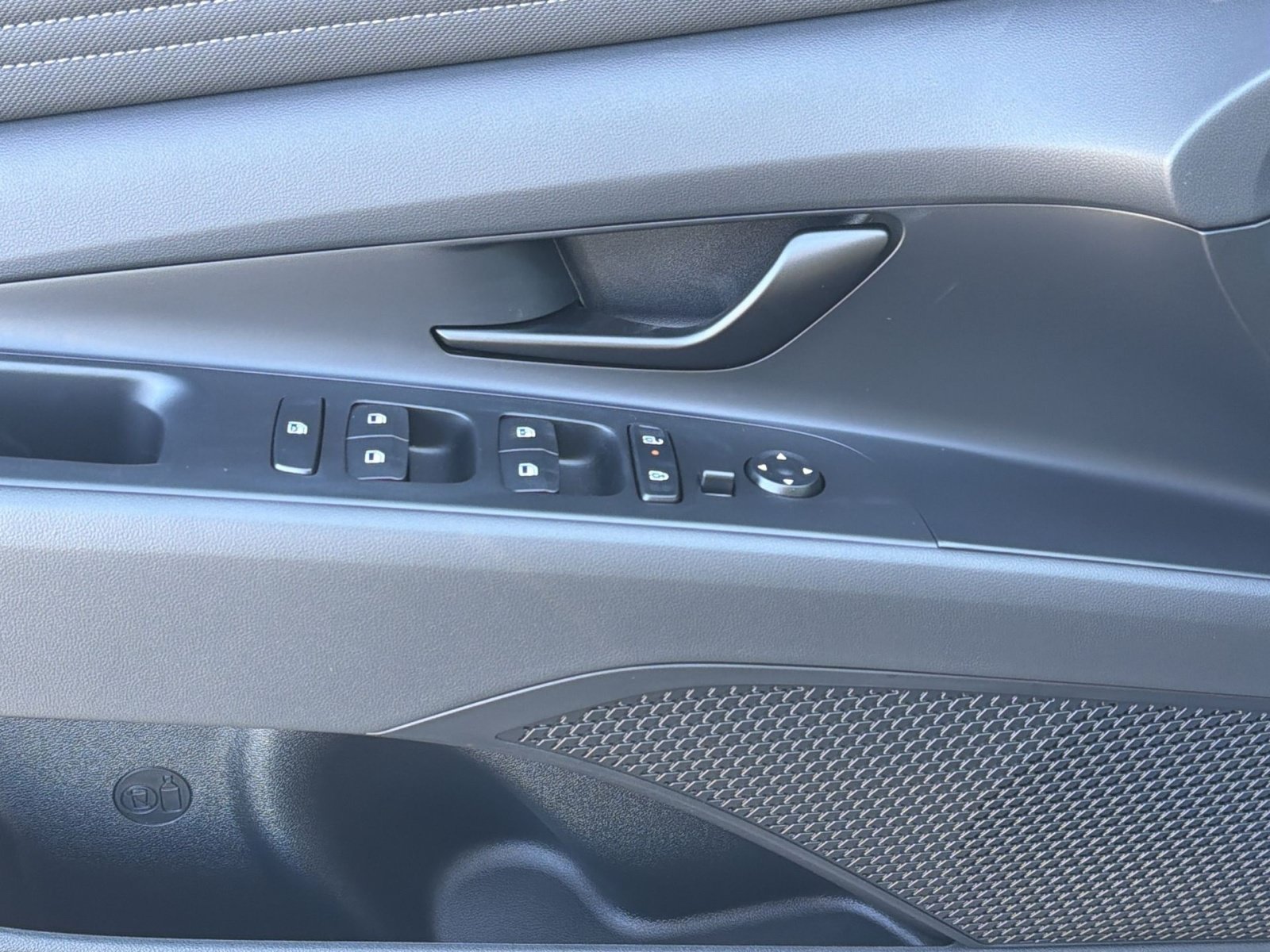 New 2026 Hyundai Elantra SEL Sport Premium FWD image 15