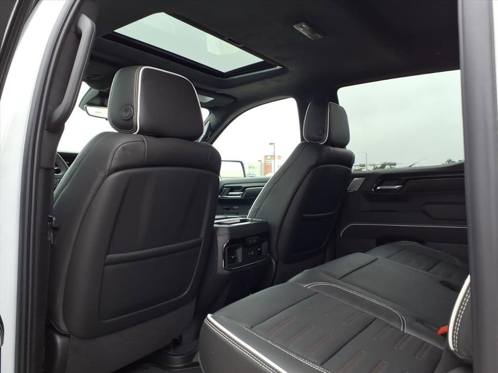 New 2026 GMC Sierra 1500 AT4X AWD/4WD image 8