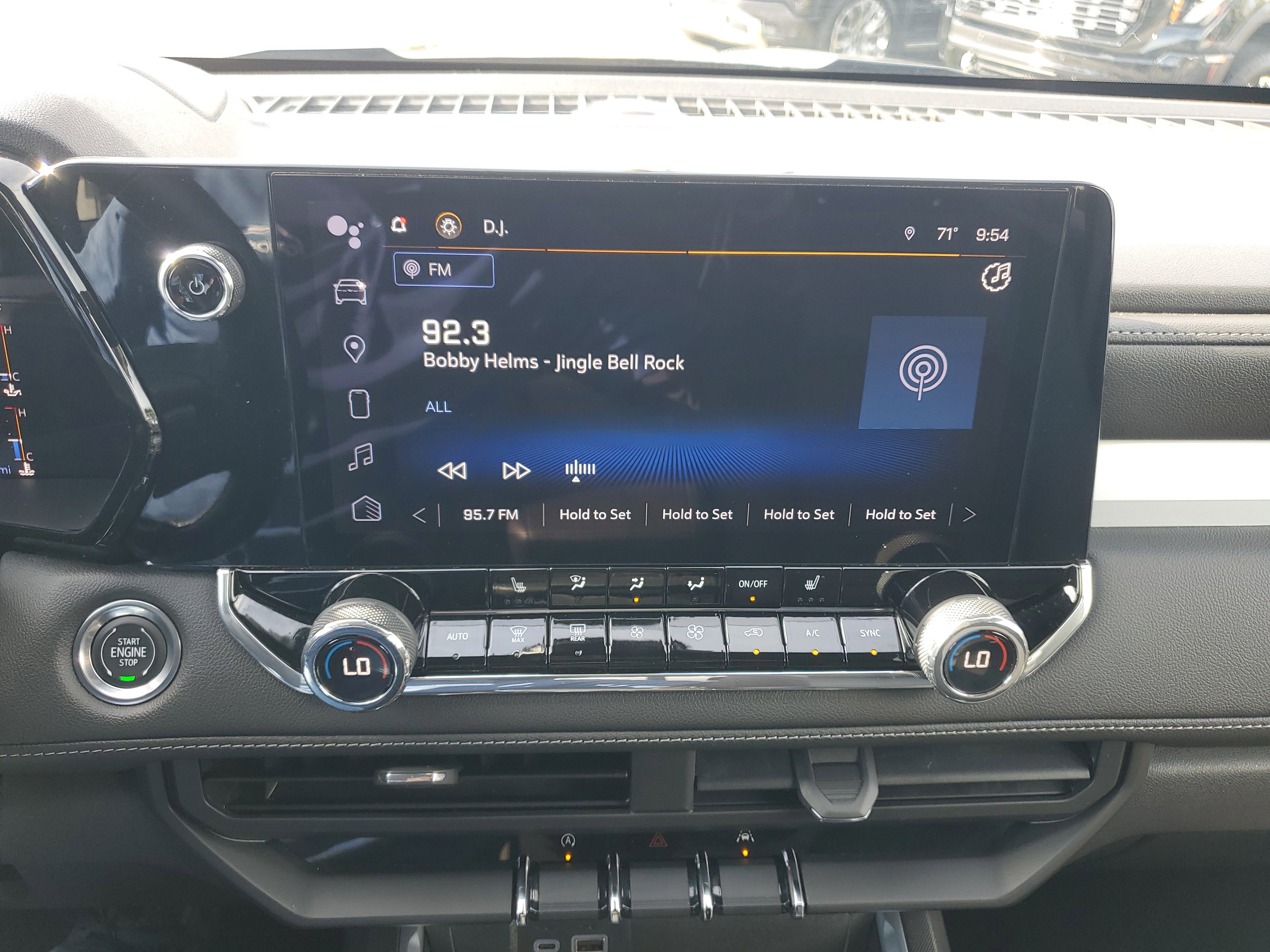 Used 2023 Chevrolet Colorado LT w/ LT Convenience Package III image 23