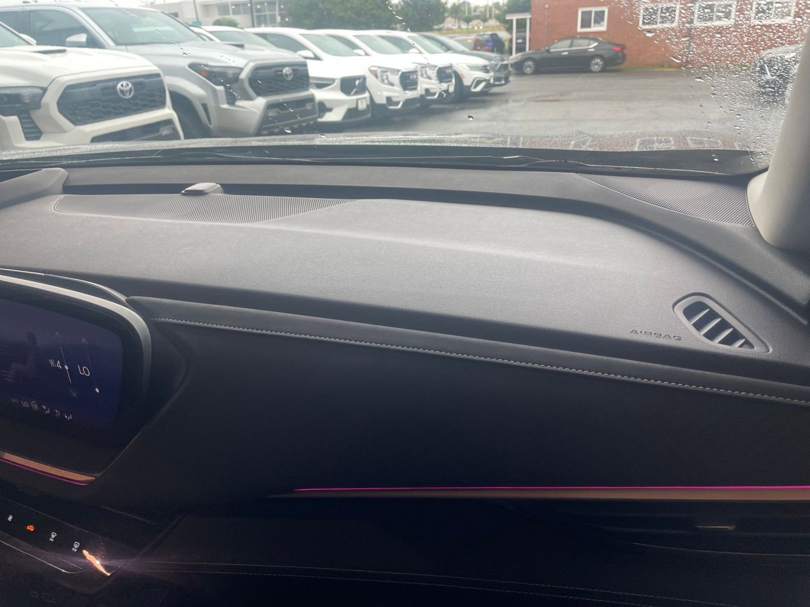 Used 2024 Buick Envision Sport Touring image 35