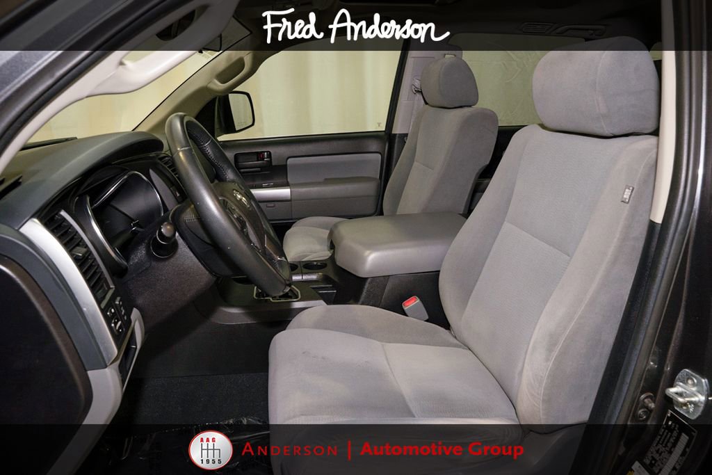 Used 2022 Toyota Sequoia SR5 AWD/4WD image 12