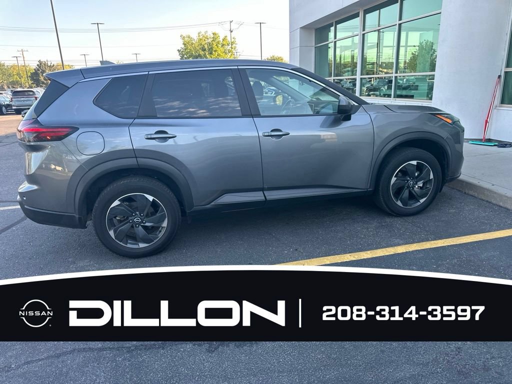 Certified 2025 Nissan Rogue SV AWD/4WD image 10