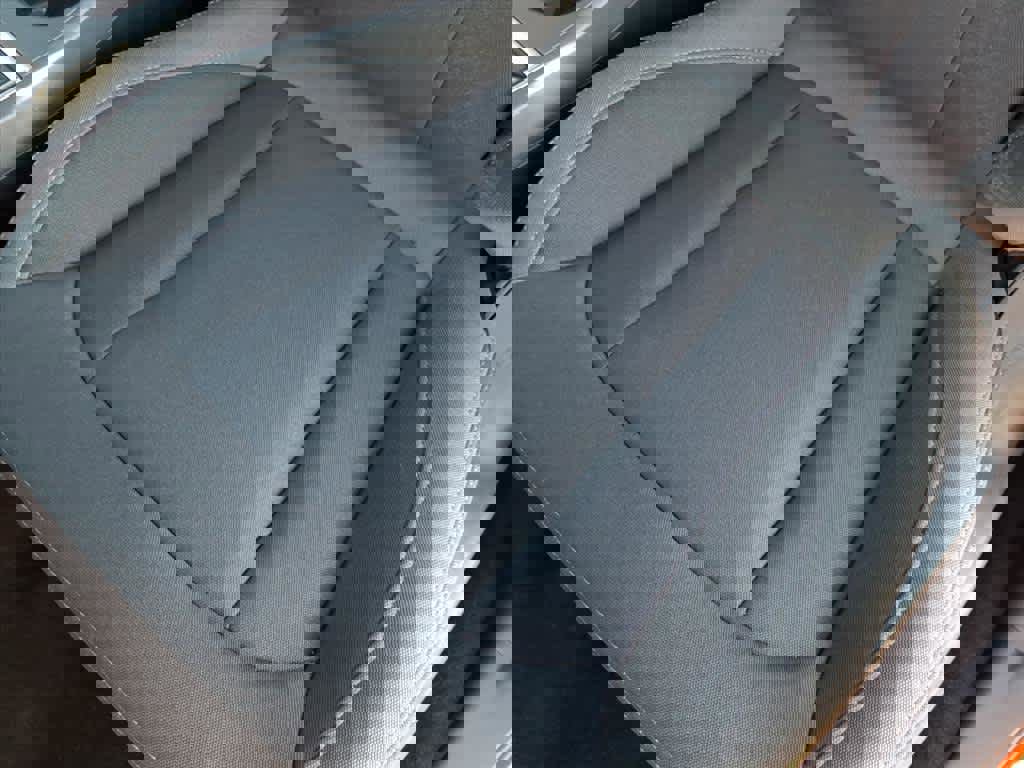 Certified 2025 Subaru Crosstrek 2.0i Premium image 27