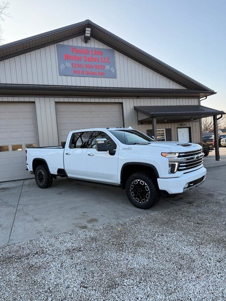 Used 2022 Chevrolet Silverado 3500 High Country AWD/4WD image 2