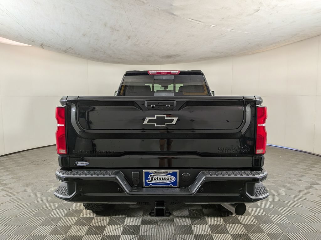 New 2026 Chevrolet Silverado 2500 High Country w/ High Country Premium Package AWD/4WD image 8