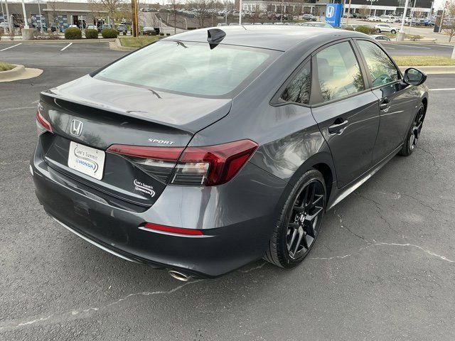 Used 2025 Honda Civic Sport image 3