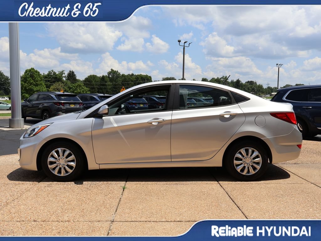 Used 2017 Hyundai Accent SE FWD image 3