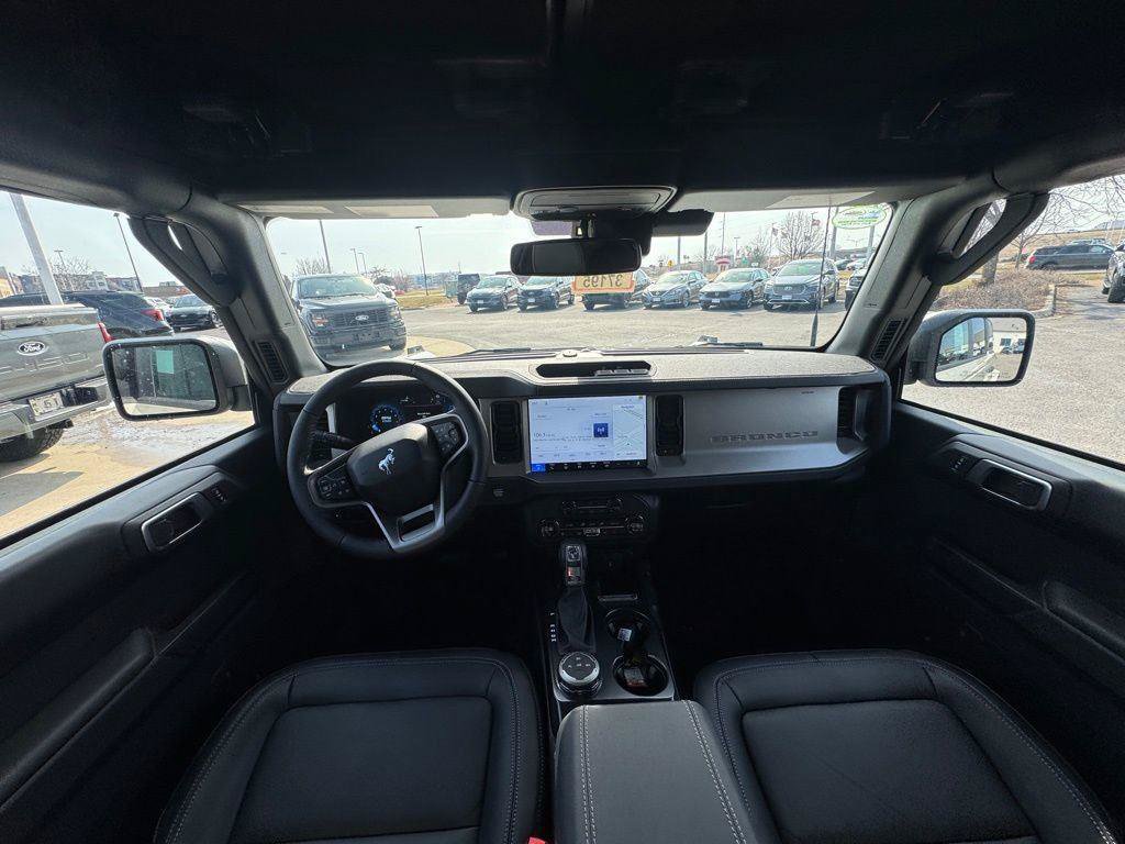 New 2026 Ford Bronco Outer Banks AWD/4WD image 21