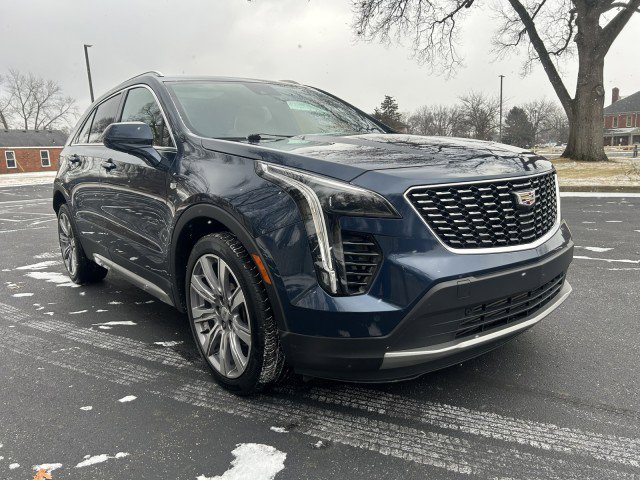 Used 2020 Cadillac XT4 Premium Luxury image 1