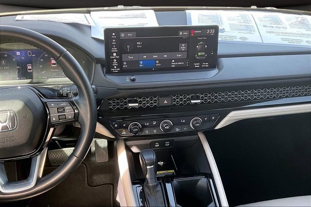 Used 2023 Honda Accord Touring image 6