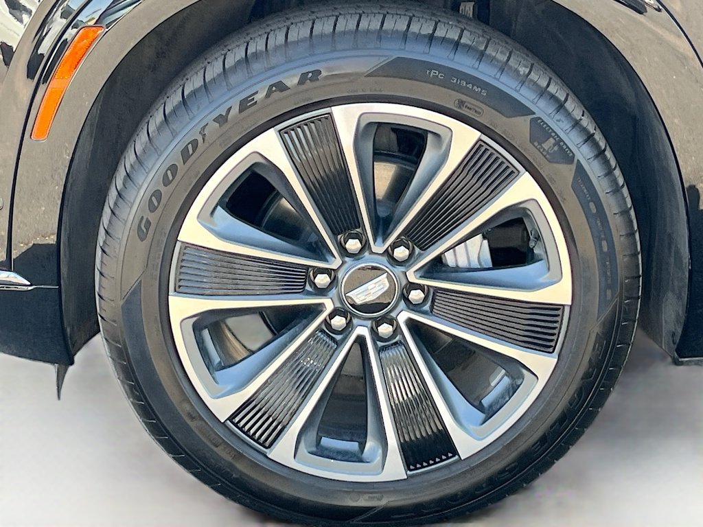 Used 2026 Cadillac Vistiq Sport AWD/4WD image 33