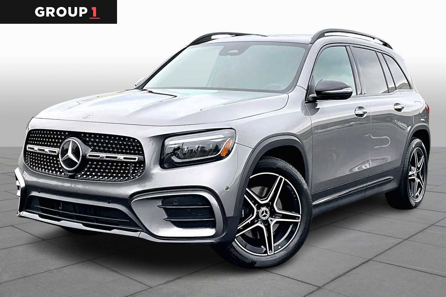 Used 2025 Mercedes-Benz GLB 250 4MATIC image 1