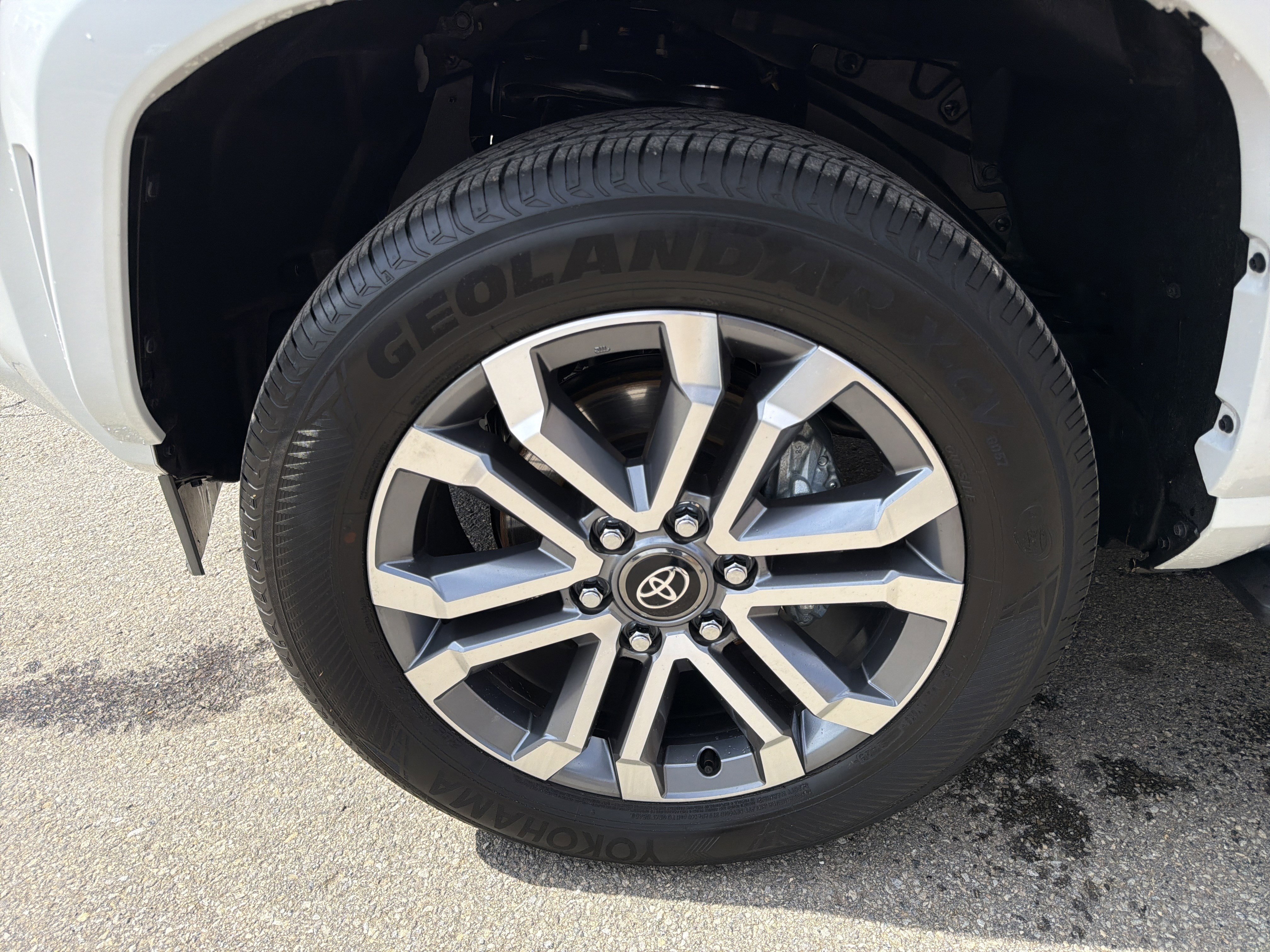 Used 2025 Toyota 4Runner Limited w/ Tow Technology Package image 11