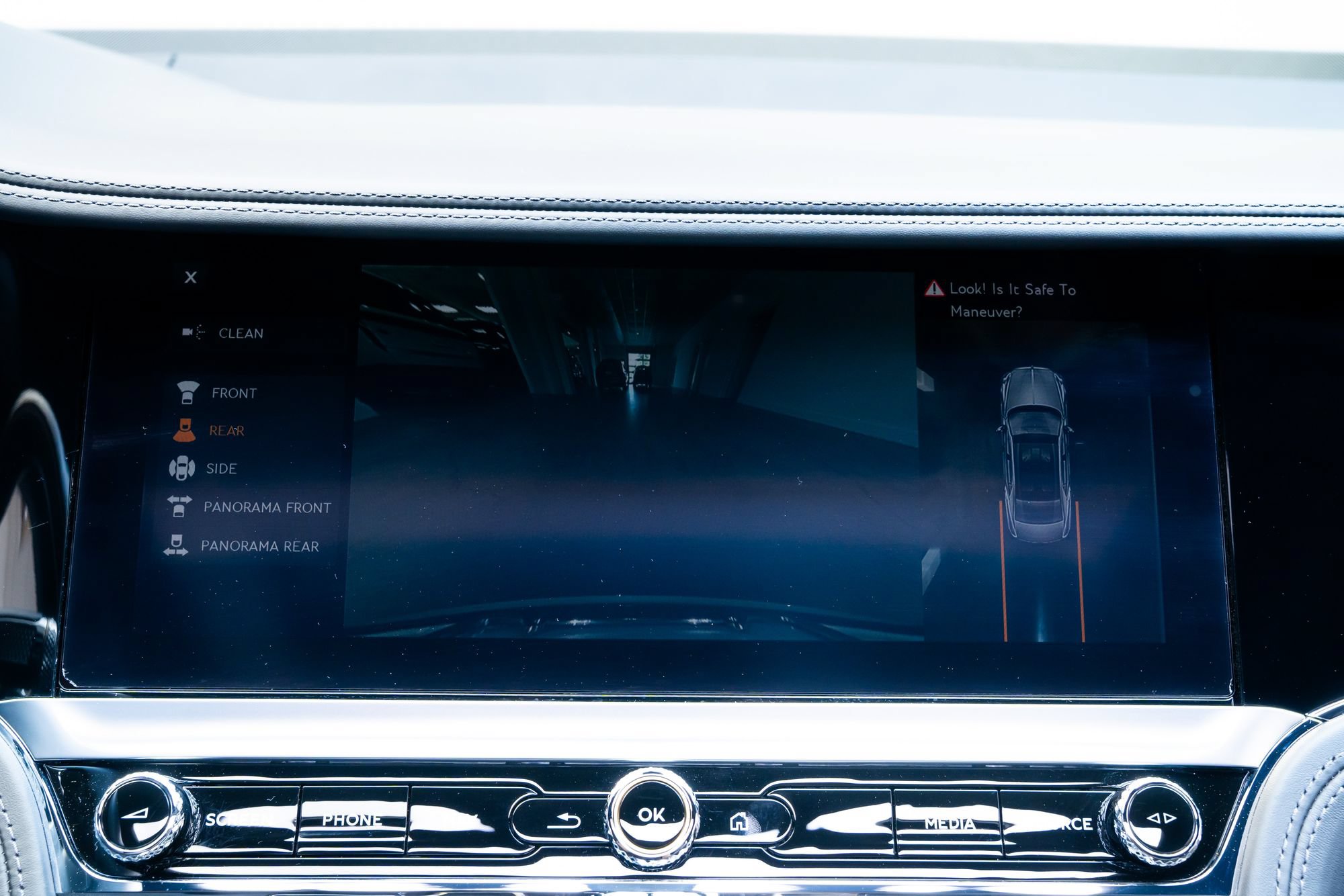 Used 2021 Bentley Flying Spur V8 AWD/4WD image 14