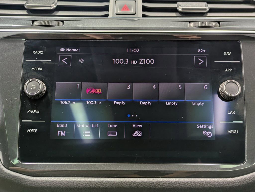 Used 2019 Volkswagen Tiguan SEL w/ 3rd Row Seat Package image 13