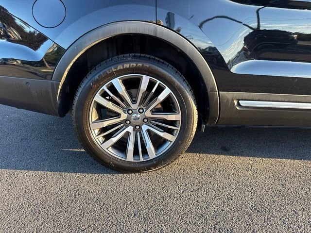 Used 2016 Ford Explorer Platinum AWD/4WD image 9