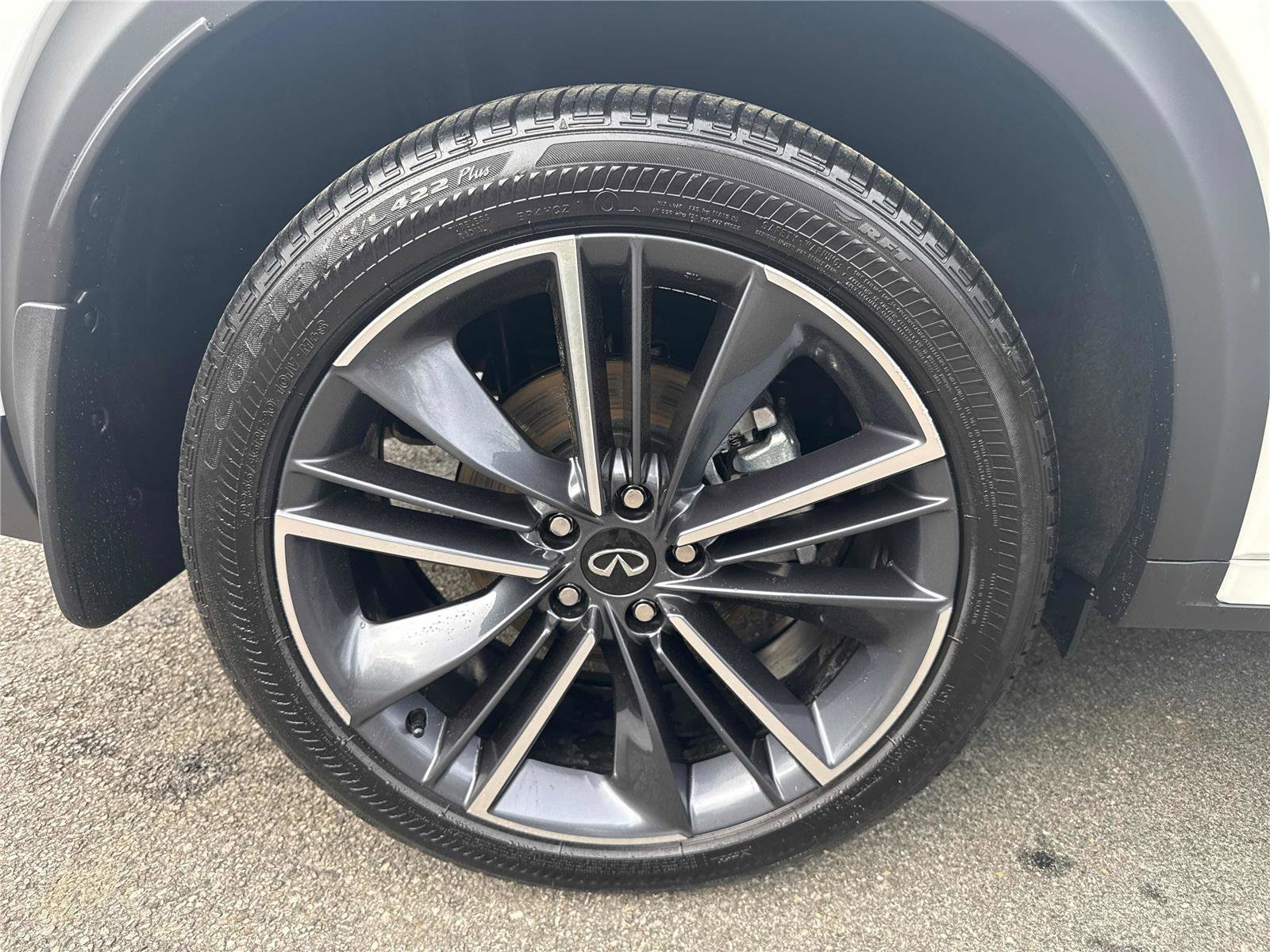 Certified 2025 INFINITI QX55 Essential image 30