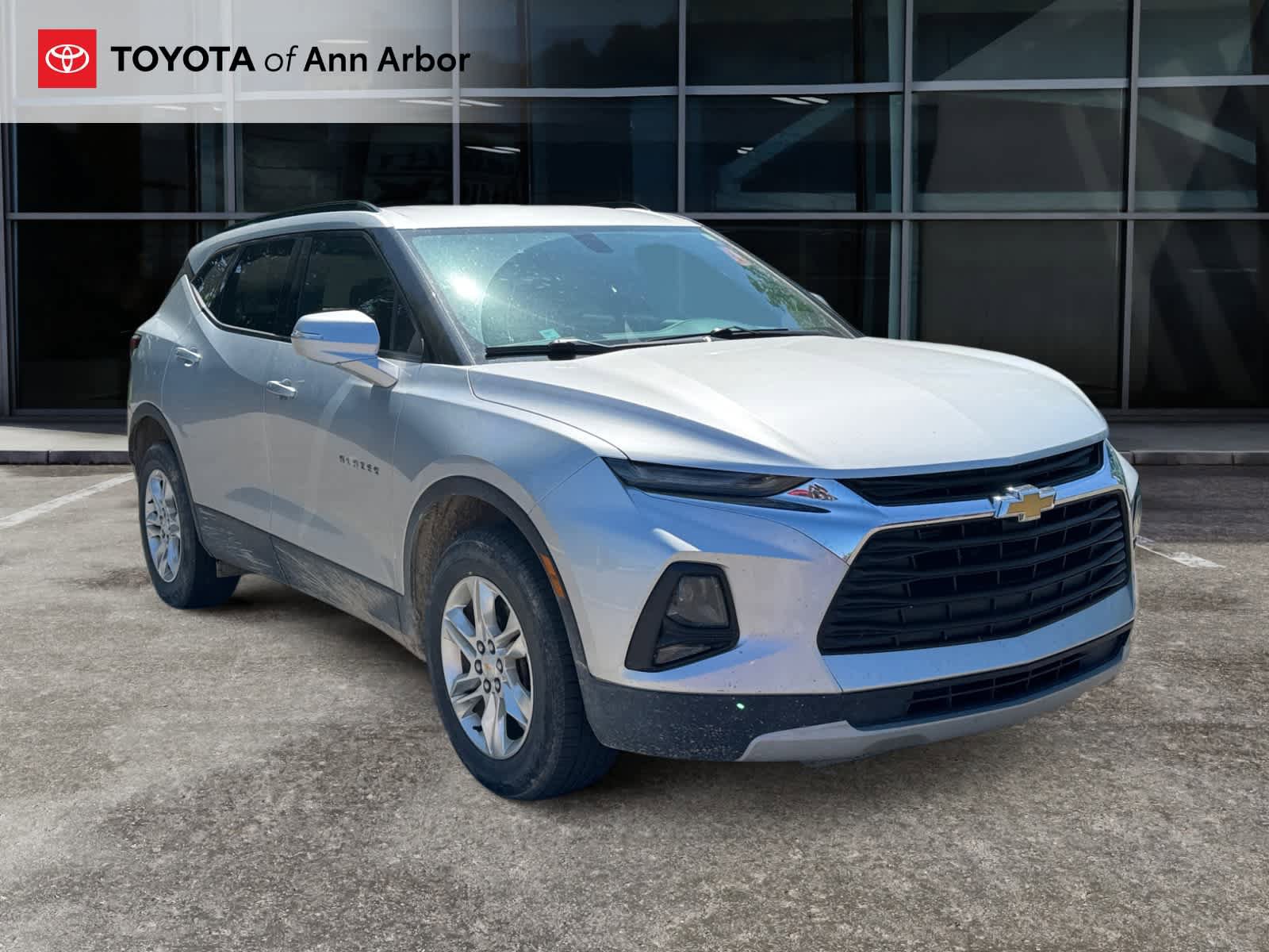 Used 2020 Chevrolet Blazer LT FWD image 1