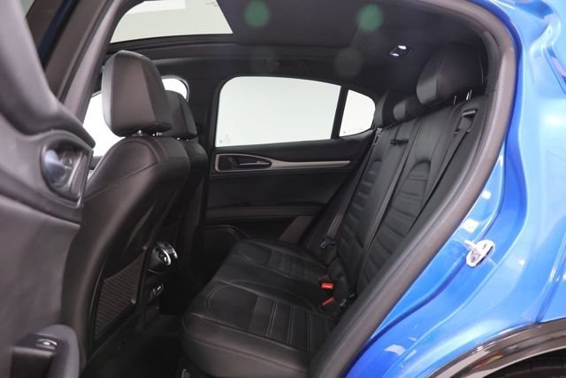 Used 2024 Alfa Romeo Stelvio Veloce AWD/4WD image 29