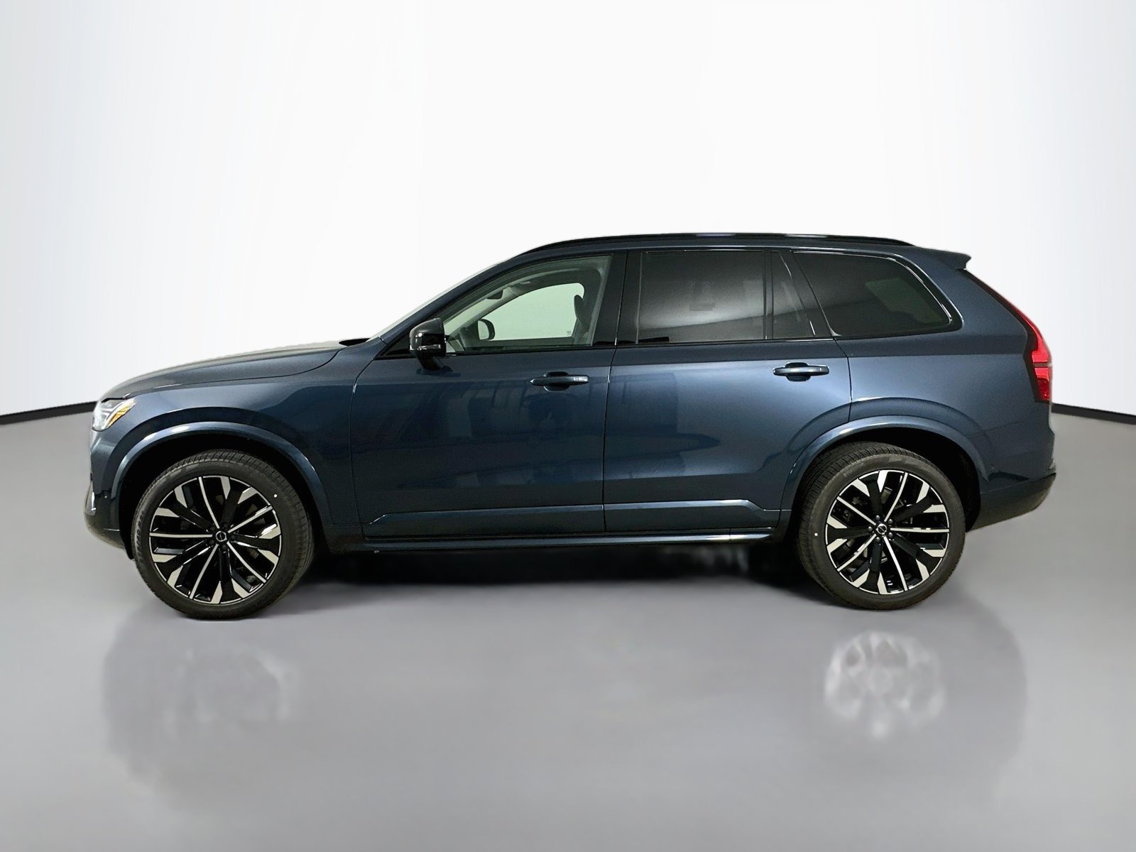 New 2027 Volvo XC90 B6 Ultra AWD/4WD image 8