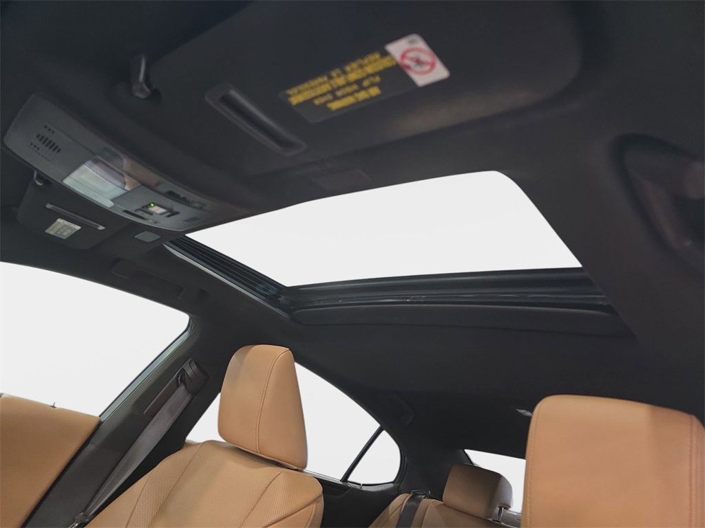 Used 2020 Lexus ES 350 w/ Premium Package image 28