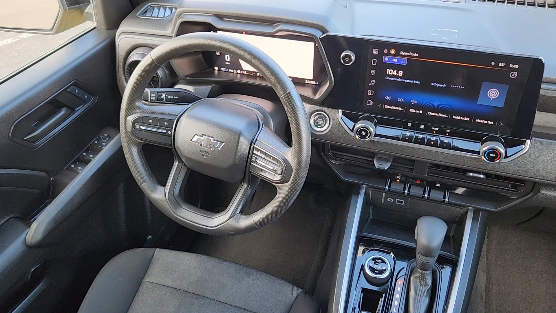 Used 2024 Chevrolet Colorado Trail Boss w/ Technology Package image 5