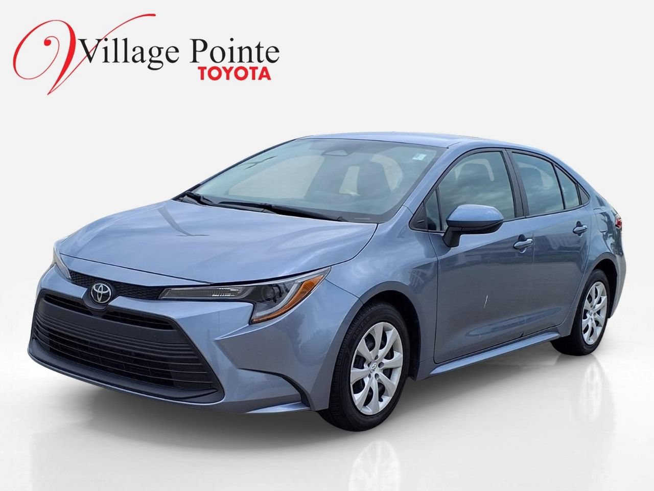 Used 2024 Toyota Corolla LE FWD image 1