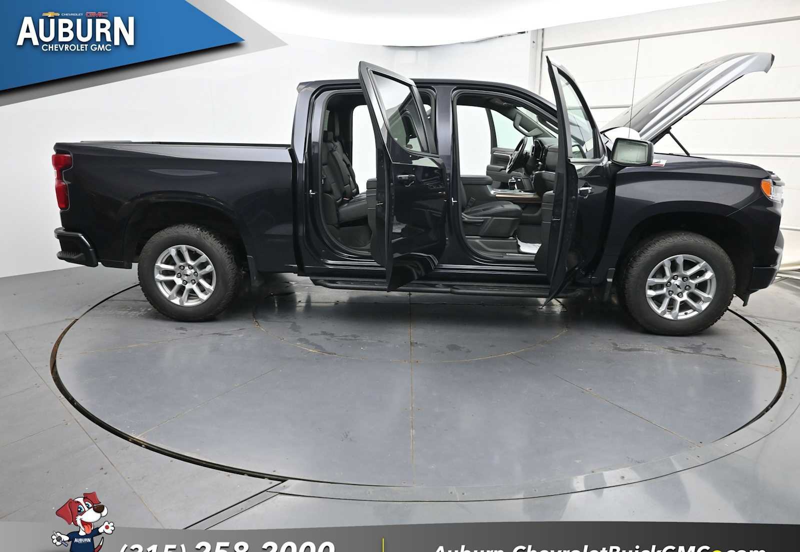 Used 2024 Chevrolet Silverado 1500 RST AWD/4WD image 41