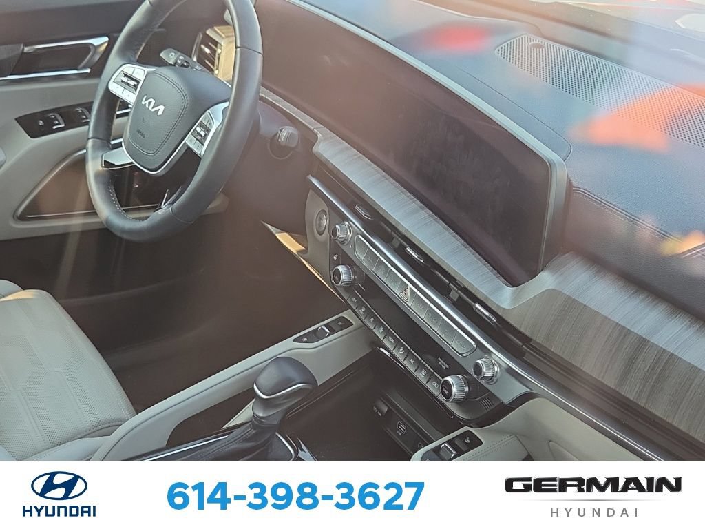 Used 2024 Kia Telluride SX Prestige w/ Towing Package AWD/4WD image 13