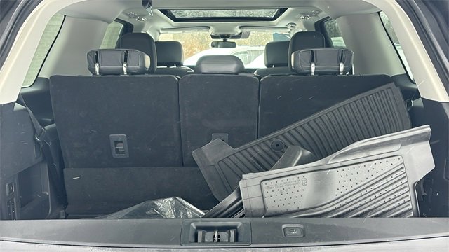 Used 2025 Ford Expedition Active image 32